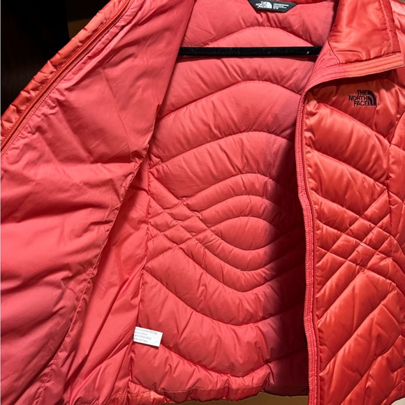 The North Face Women's Vibrant Orange Quilted Vest - Womens - Medium - Picture 4 of 6